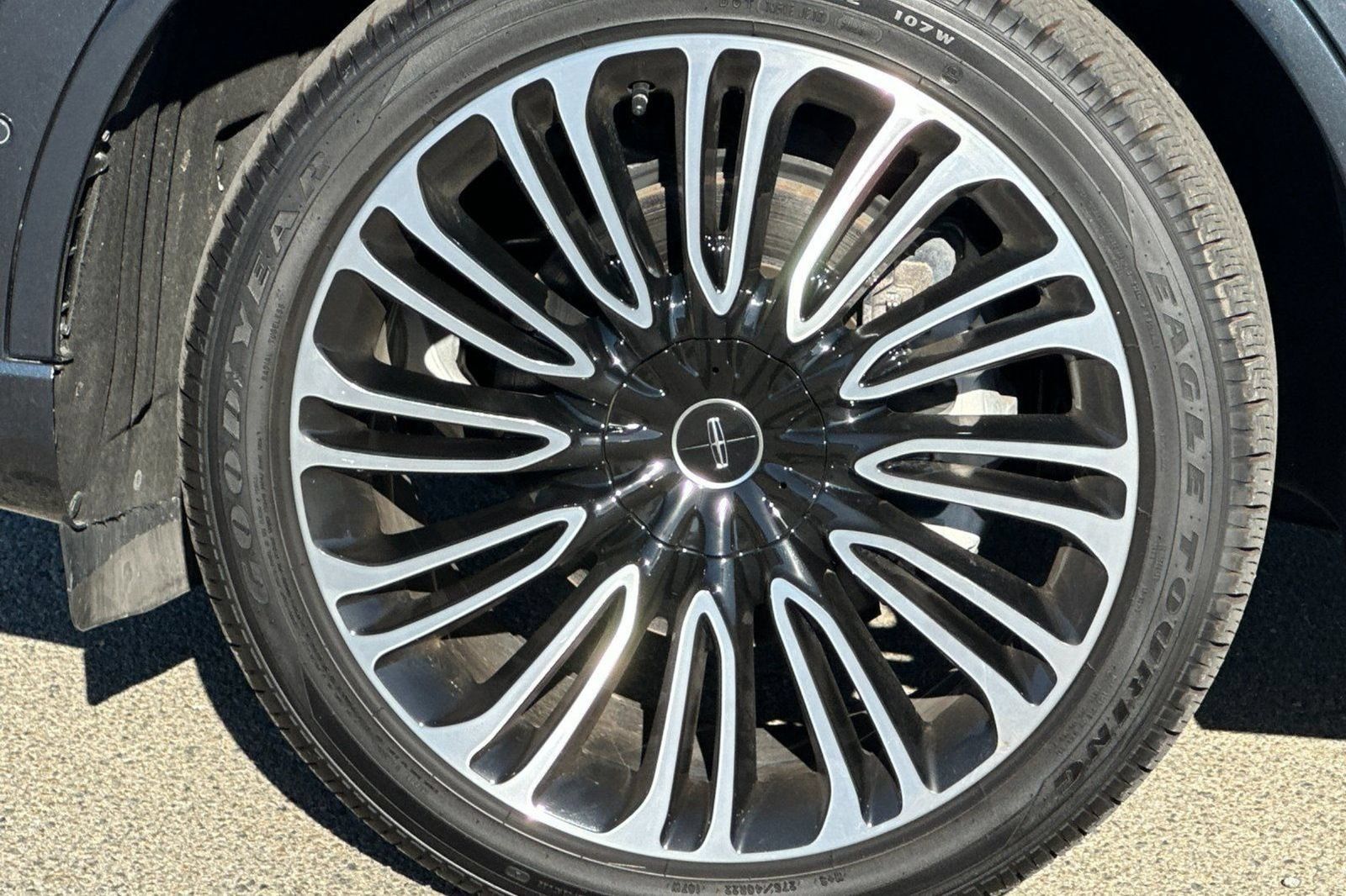 Used 2024 Lincoln Aviator Black Label AWD/4WD image 39