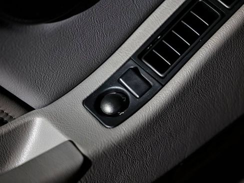 Used 1994 Porsche 928 GTS RWD image 21