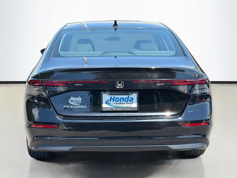 Used 2023 Honda Accord EX image 6