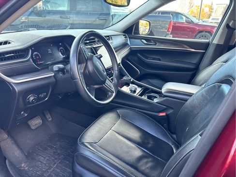 Used 2022 Jeep Grand Cherokee L Limited image 15