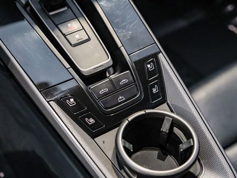Used 2020 Porsche 911 Carrera 4S image 23