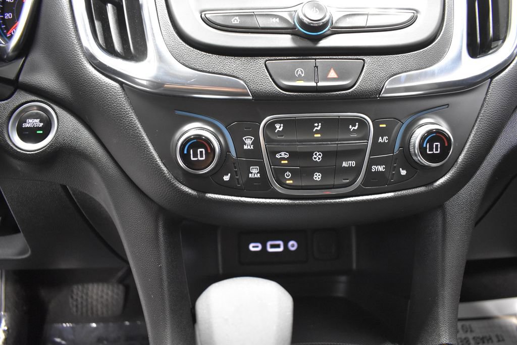 Used 2024 Chevrolet Equinox LT FWD image 19