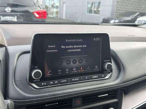 Certified 2023 Nissan Rogue SV image 27