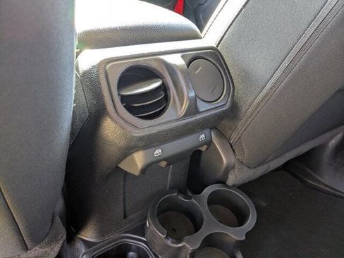 Used 2020 Jeep Wrangler Unlimited Sport S image 27