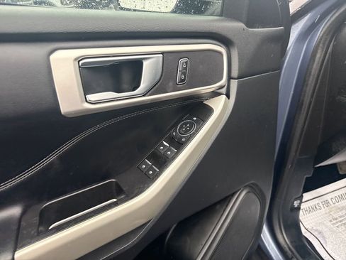 Used 2021 Ford Explorer XLT w/ Equipment Group 202A image 32