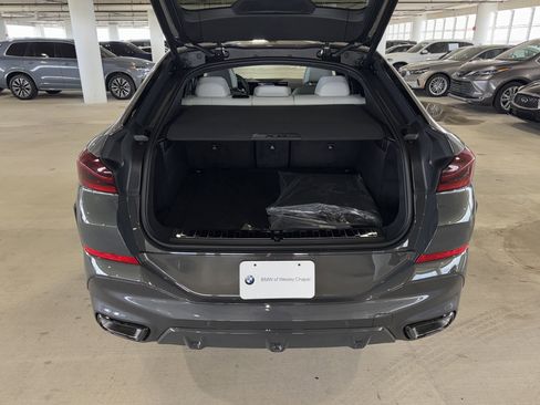 New 2026 BMW X6 xDrive40i w/ Climate Comfort Package image 12
