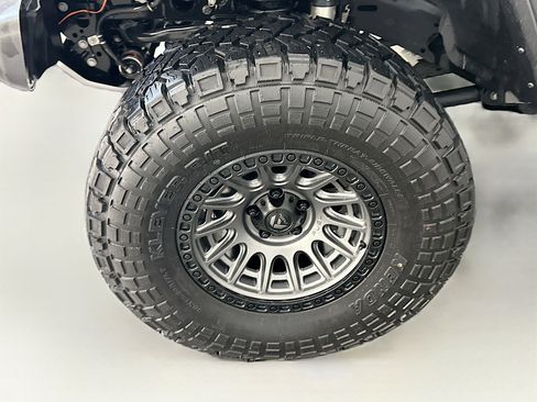 Used 2021 Jeep Gladiator Mojave w/ Cold Weather Group image 11