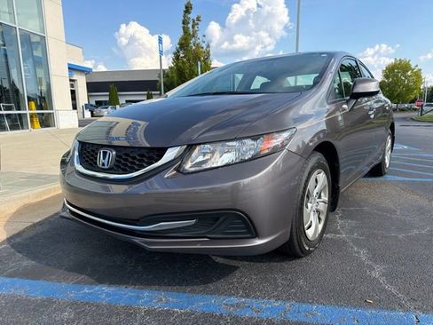 Used 2013 Honda Civic LX image 2