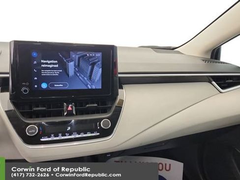 Used 2024 Toyota Corolla LE image 18