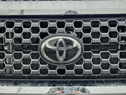 Used 2021 Toyota Tundra SR5 image 31