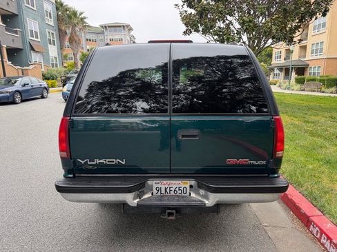 Used 1997 GMC Yukon 4WD 4-Door w/ Marketing Opt Pkg 5 image 4