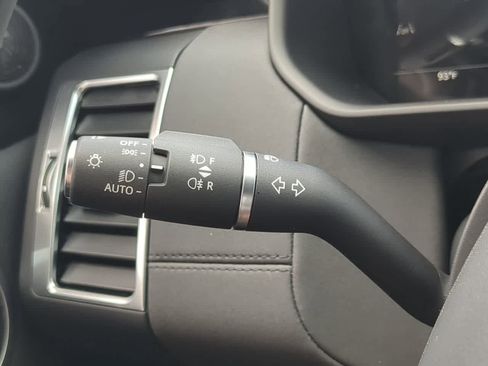 Certified 2025 Land Rover Discovery S AWD/4WD image 29