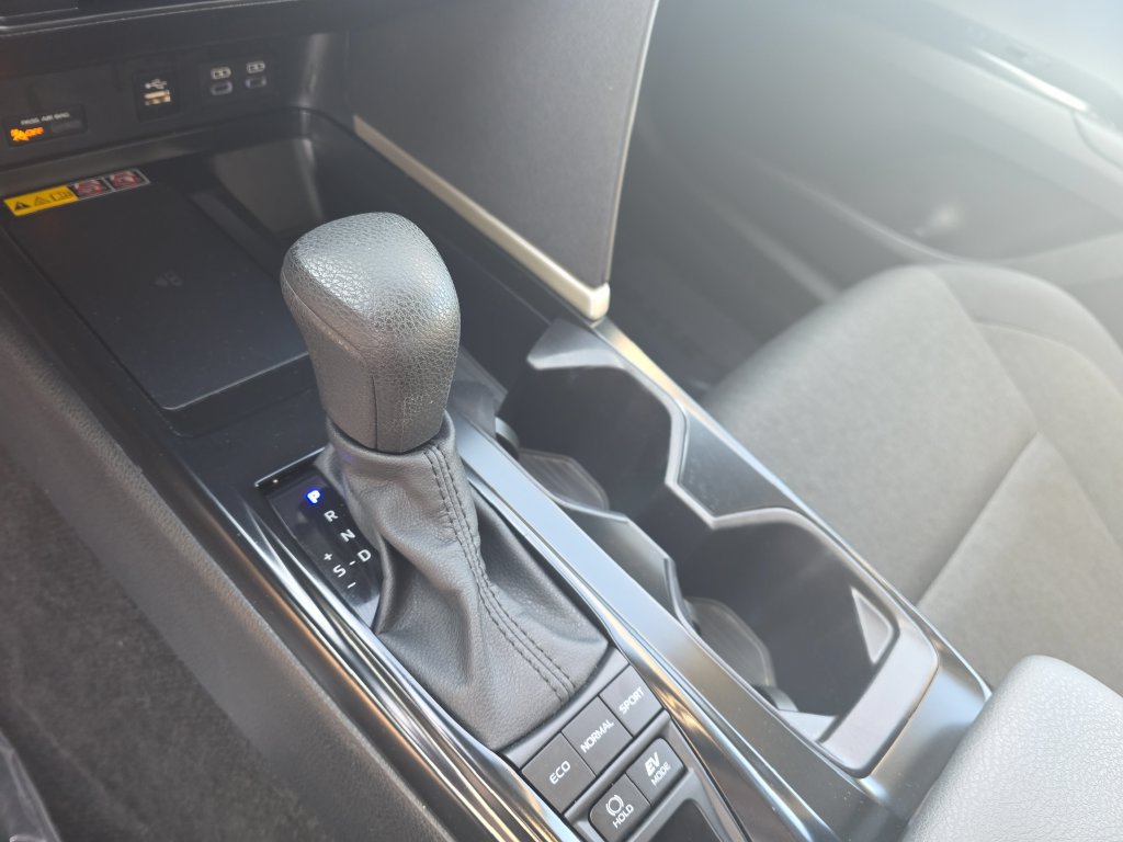 Used 2025 Toyota Camry LE FWD image 22