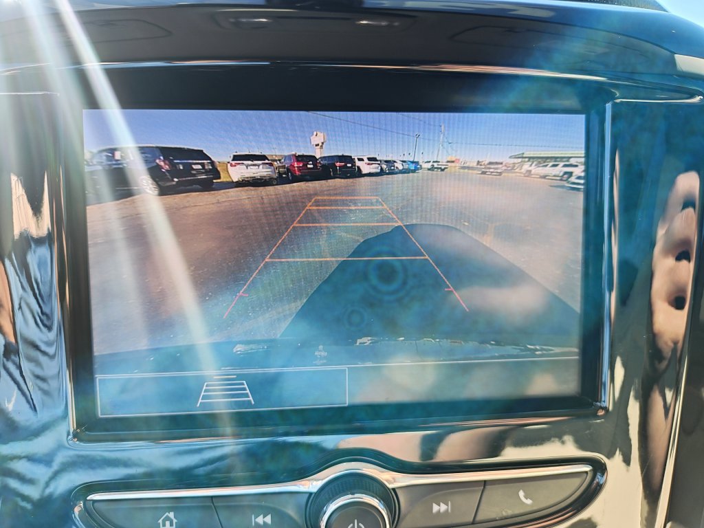 Used 2020 Chevrolet Traverse LS FWD image 23