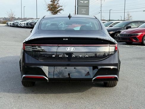 New 2026 Hyundai Sonata SEL image 4