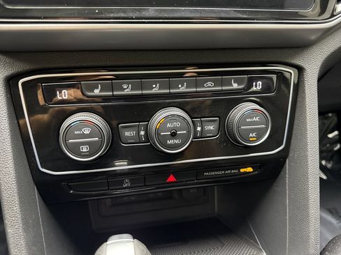 Used 2023 Volkswagen Atlas SE w/ Panoramic Sunroof Package FWD image 68