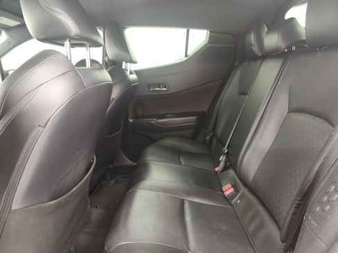Used 2019 Toyota C-HR Limited image 10