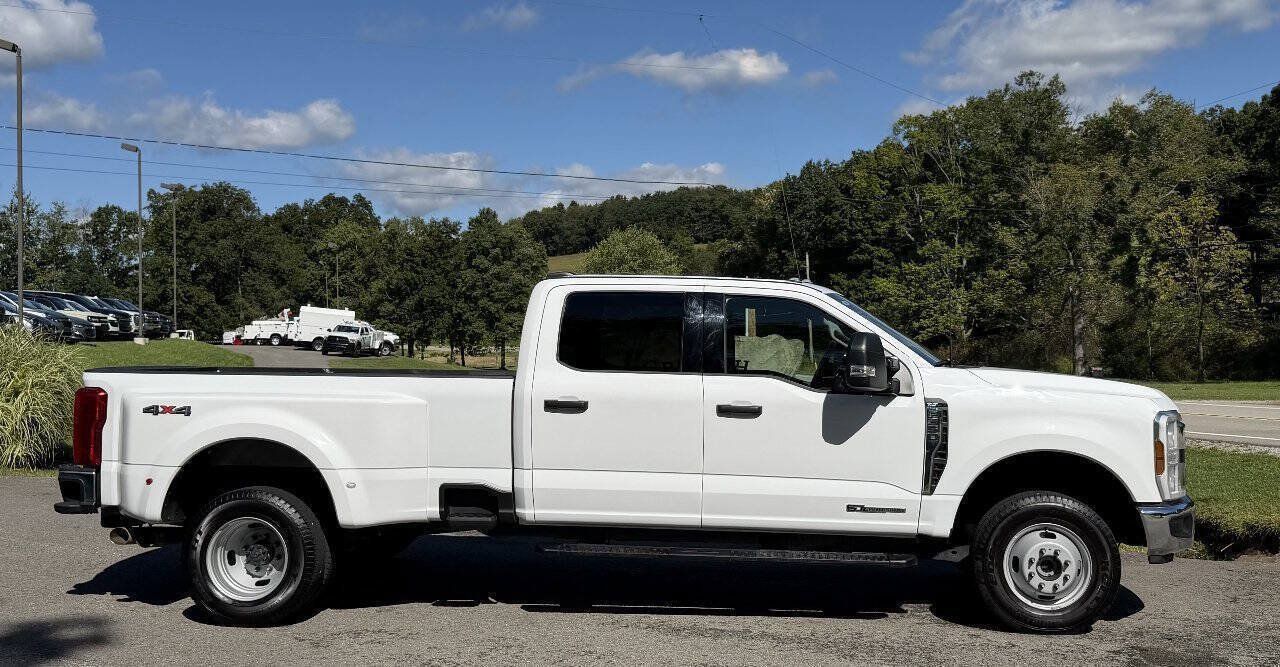 Used 2026 Ford F350 XLT AWD/4WD image 4