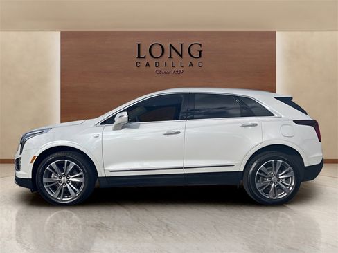 Certified 2025 Cadillac XT5 Premium Luxury image 2