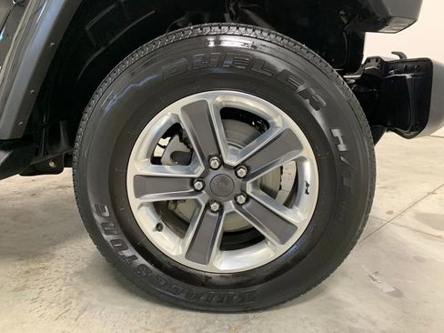 Used 2021 Jeep Wrangler Unlimited Sahara w/ Cold Weather Group image 27