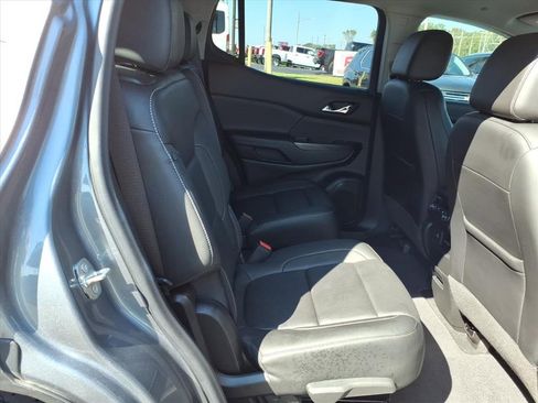 Used 2021 GMC Acadia SLT w/ Trailering Package image 13