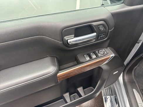 Used 2021 Chevrolet Silverado 1500 High Country w/ Technology Package image 13