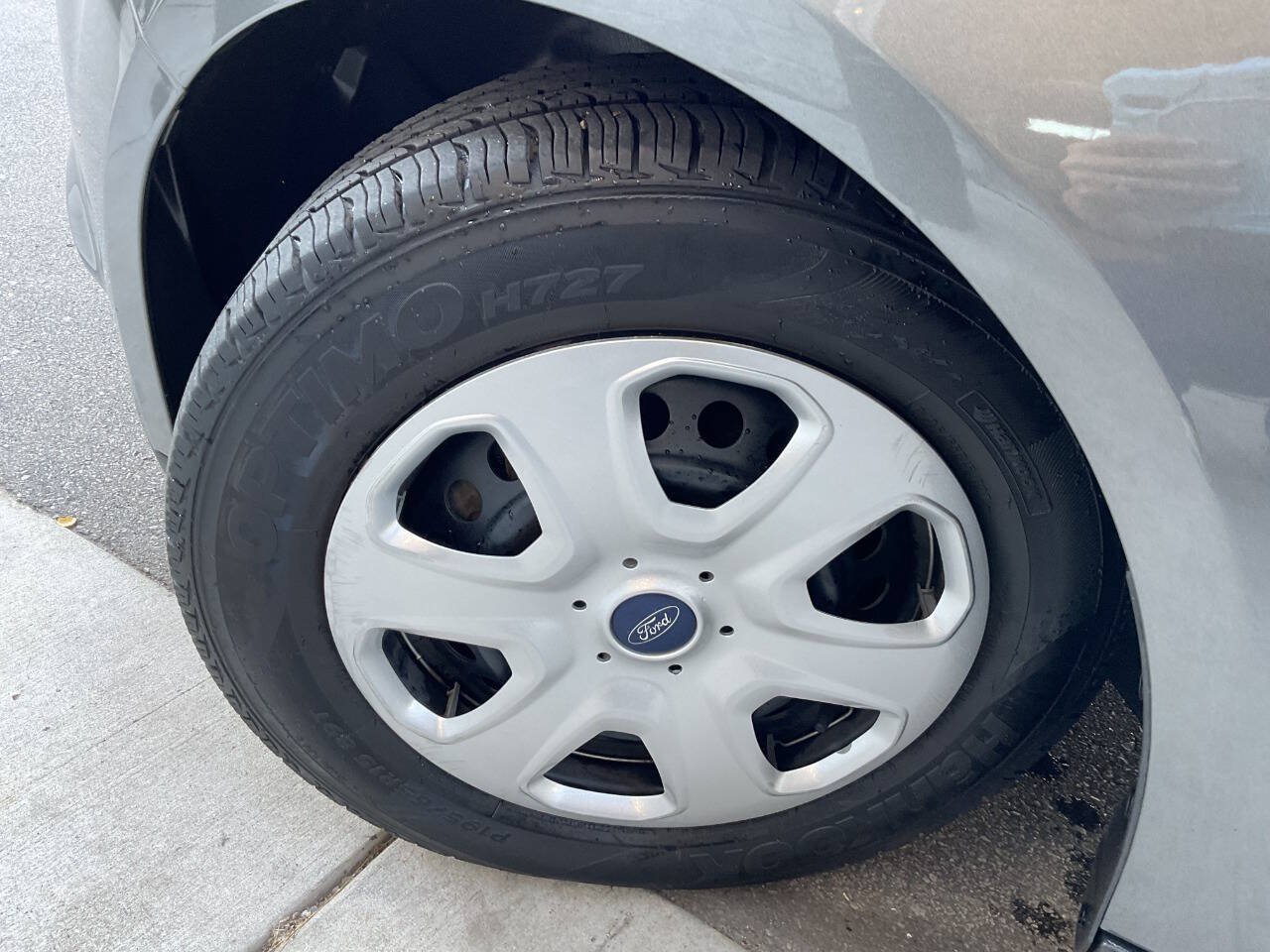 Used 2012 Ford Focus S FWD image 37