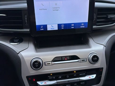 Certified 2022 Ford Explorer XLT w/ Equipment Group 202A image 22