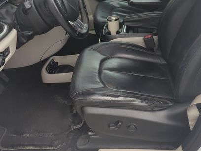 Used 2017 Chrysler Pacifica Touring-L w/ Tire & Wheel Group