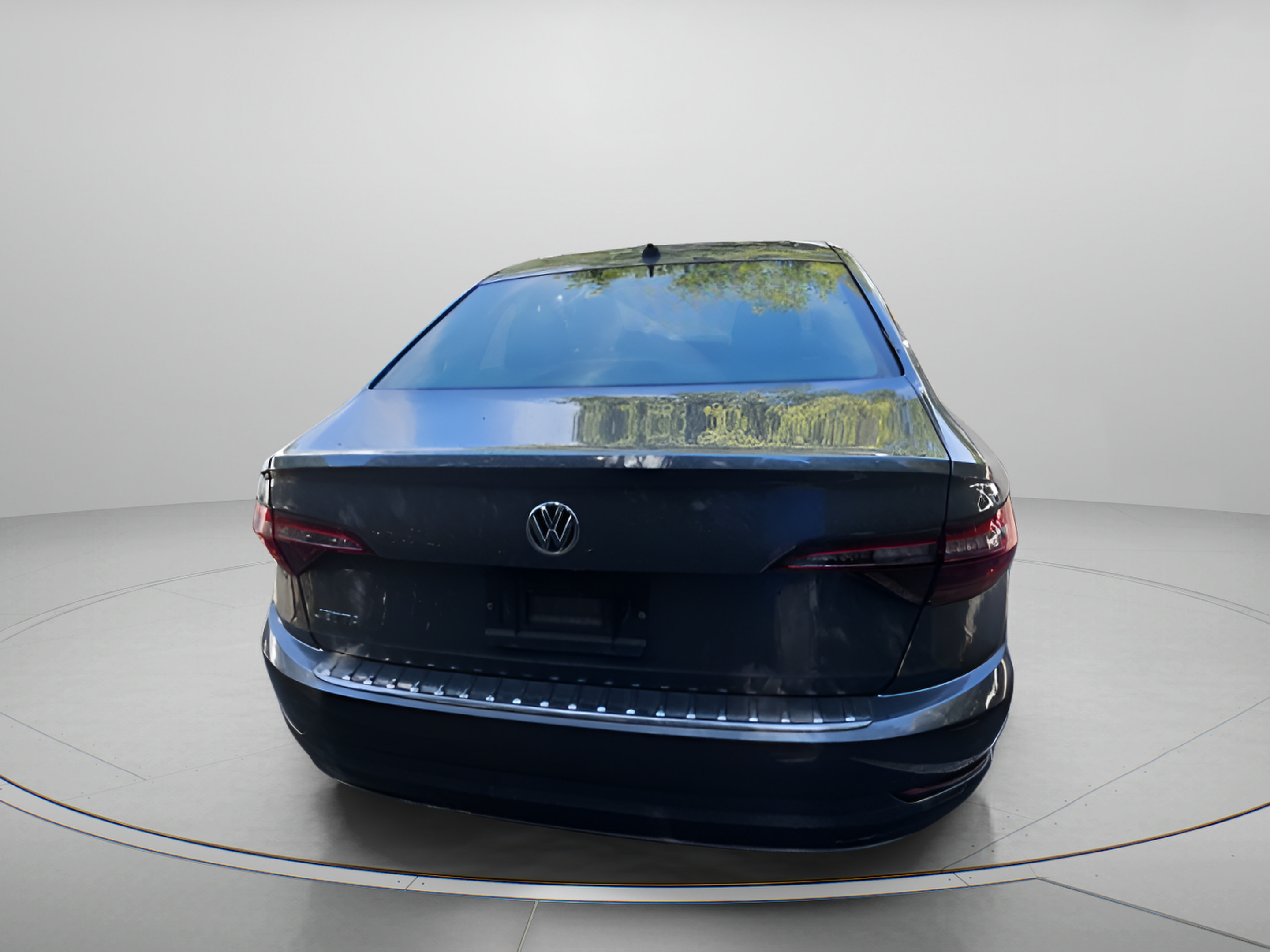 Used 2019 Volkswagen Jetta SEL w/ Cold Weather Package FWD image 2