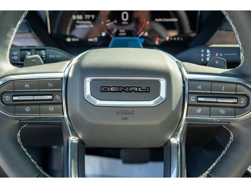 New 2027 GMC Acadia Denali Ultimate w/ LPO, Black Badging Package AWD/4WD image 18
