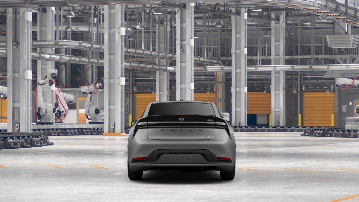 New 2027 Toyota Prius Plug-In Hybrid FWD image 8