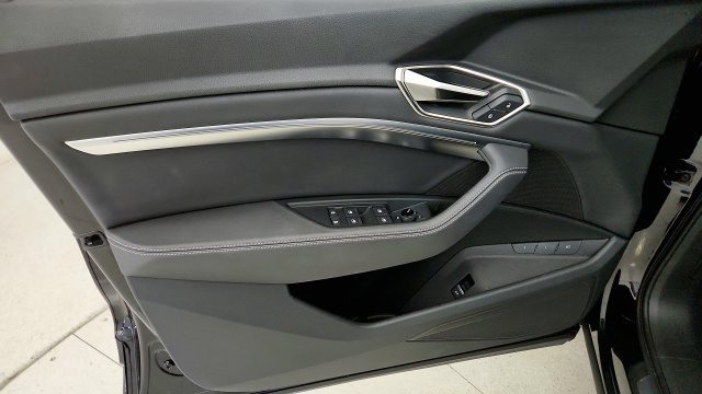 Used 2024 Audi Q8 e-tron Premium AWD/4WD image 48