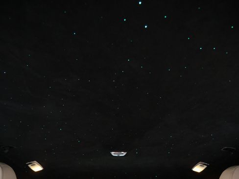 Used 2017 Rolls-Royce Wraith image 19