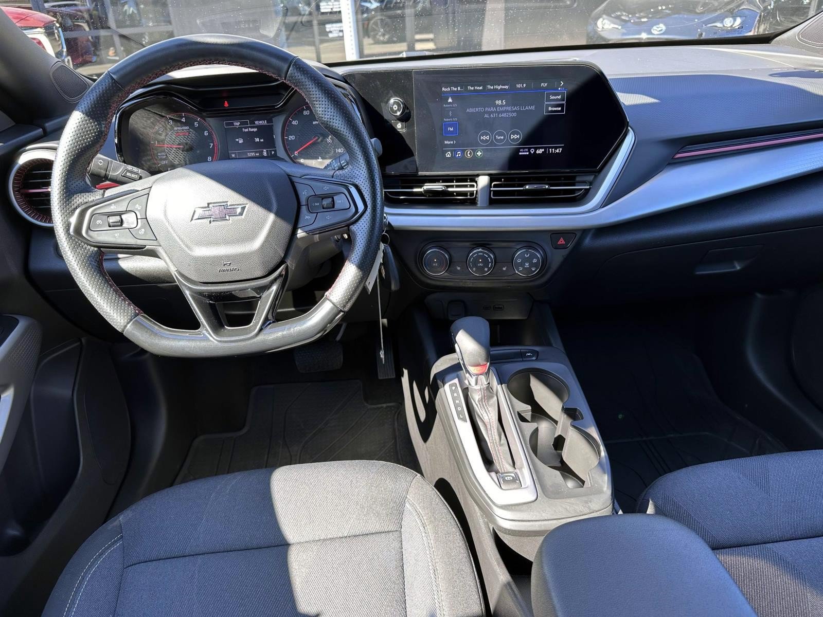 Used 2026 Chevrolet Trax RS w/ Driver Confidence Package FWD image 13