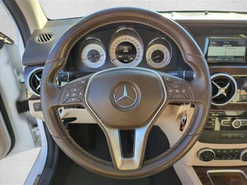 Used 2015 Mercedes-Benz GLK 350 2WD image 11