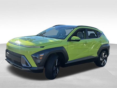 Used 2025 Hyundai Kona Limited image 3