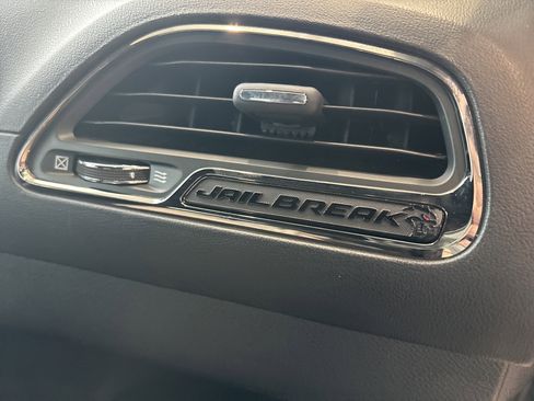 Used 2022 Dodge Challenger SRT Hellcat image 7