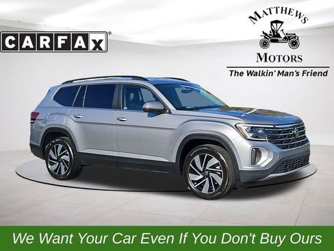 Used 2025 Volkswagen Atlas SE image 1