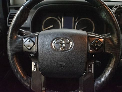 Used 2021 Toyota 4Runner TRD Off-Road Premium w/ Moonroof Package AWD/4WD image 12