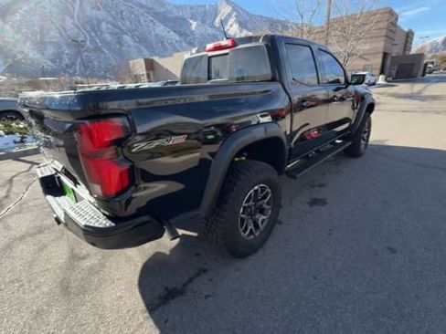 Used 2024 Chevrolet Colorado ZR2 w/ Safety Package image 8