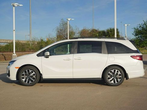 Used 2026 Honda Odyssey EX-L image 3