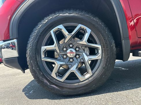 Used 2025 GMC Sierra 1500 SLT w/ SLT Premium Plus Package AWD/4WD image 12