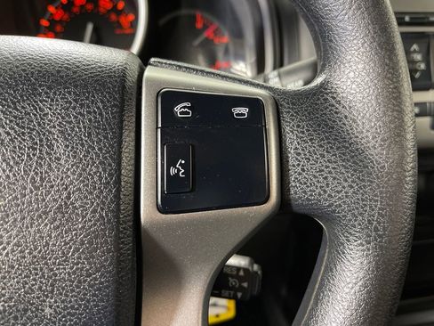 Used 2013 Toyota 4Runner SR5 w/ Convenience Pkg image 27