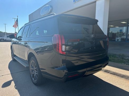 New 2026 Ford Expedition Max Platinum w/ Stealth Appearance Package AWD/4WD image 6