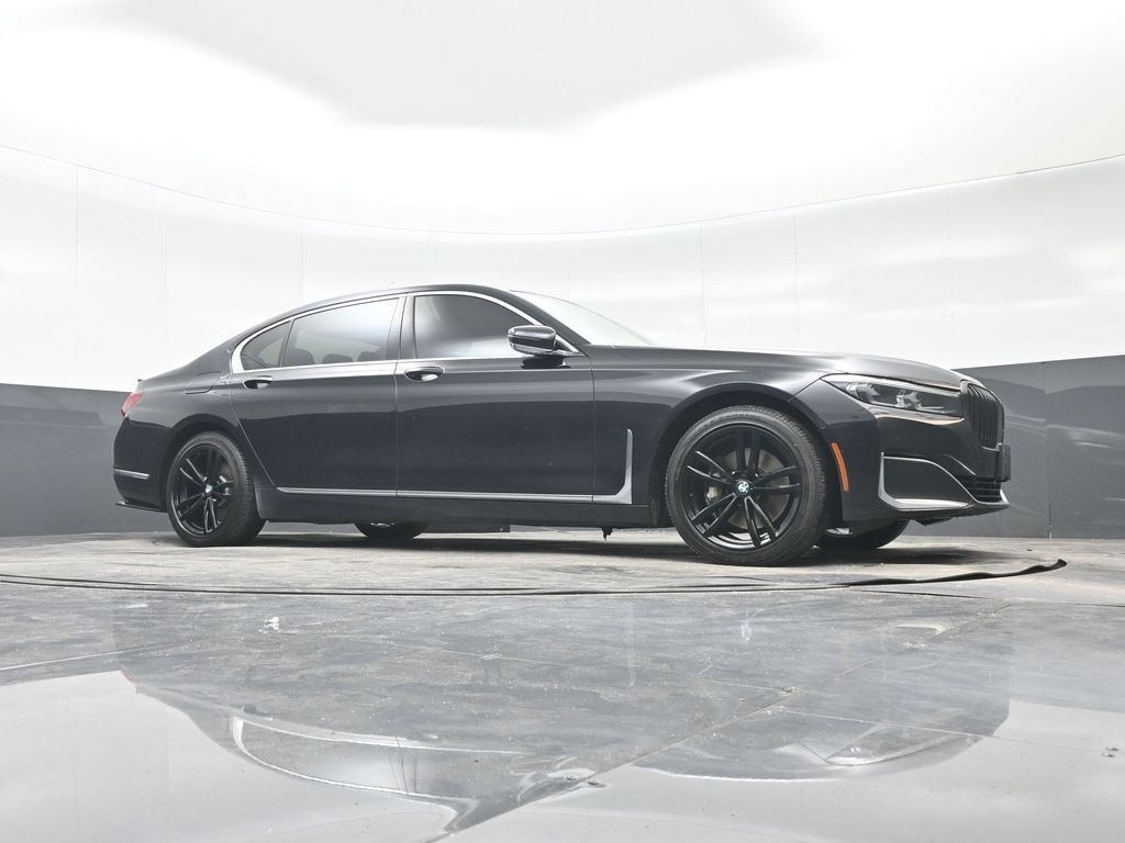 Used 2022 BMW 740i xDrive w/ Premium Package AWD/4WD image 33