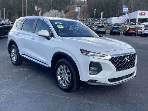Used 2019 Hyundai Santa Fe SE image 6