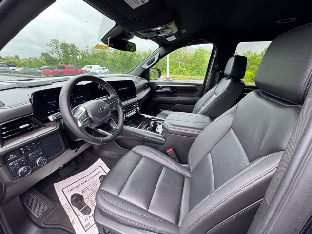 Used 2025 Chevrolet Tahoe Z71 AWD/4WD image 17