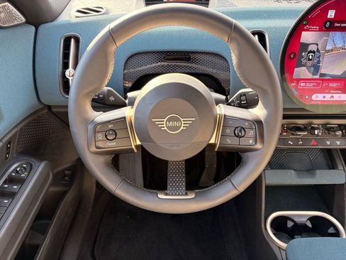 Used 2025 MINI Cooper Countryman S w/ Comfort Package Max image 22