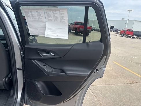 Used 2026 Chevrolet Equinox LT FWD image 29